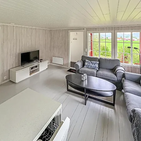 1 Bedroom Awesome In Vik I Sogn Vikoyri