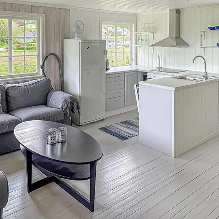 1 Bedroom Awesome In Vik I Sogn *